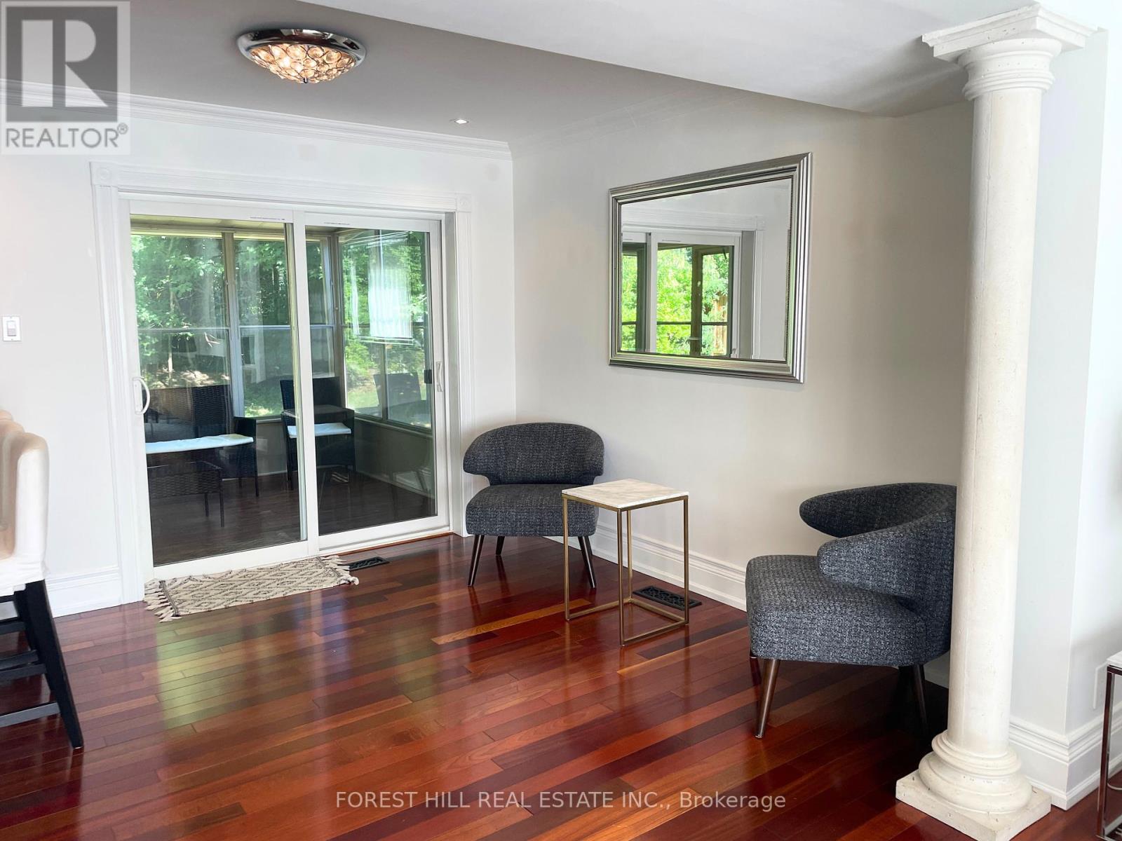 Photo 8 of 21 Rialto Drive, Toronto ON