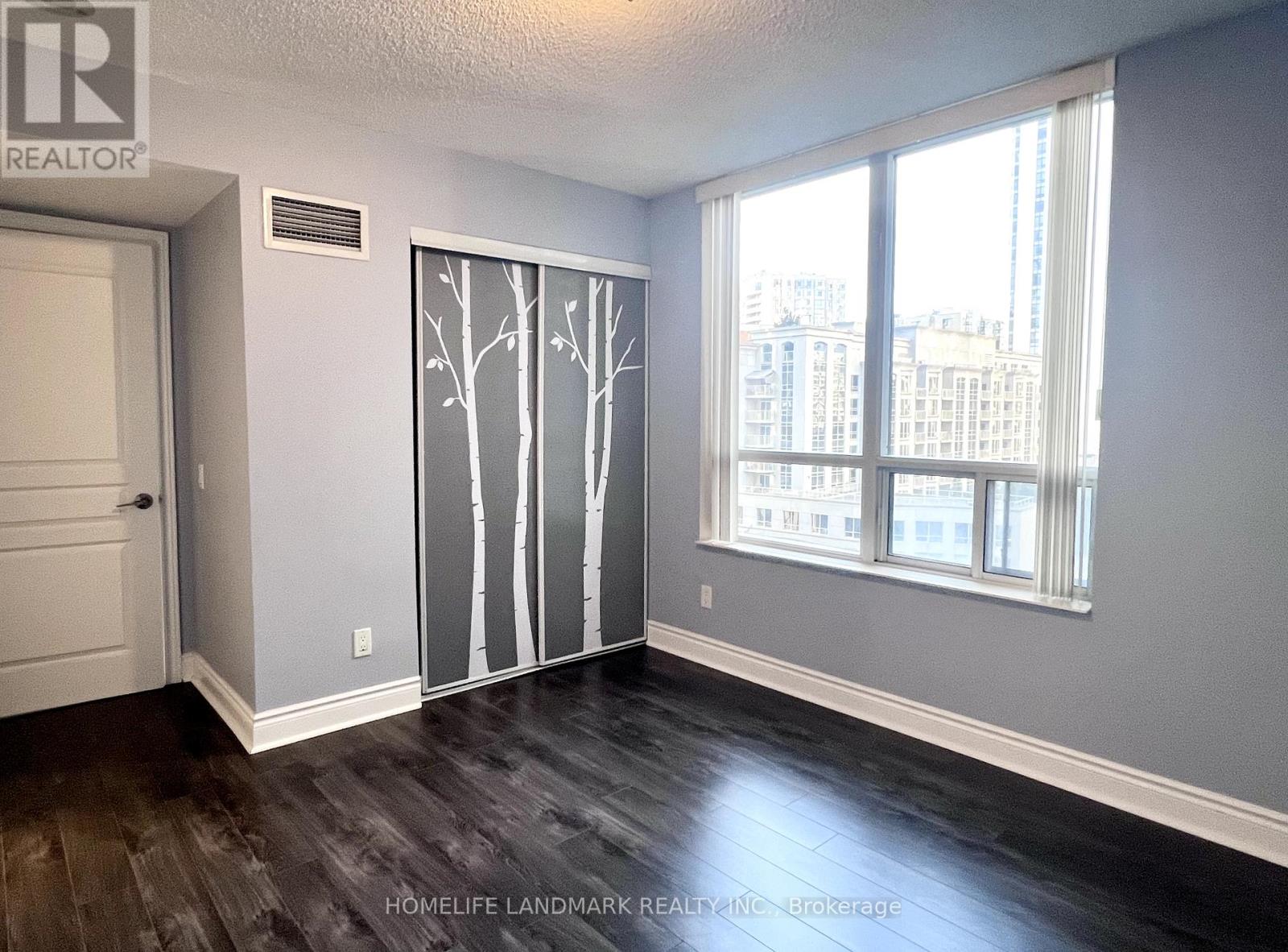 Photo 13 of 728 15 Northtown Way, Toronto ON