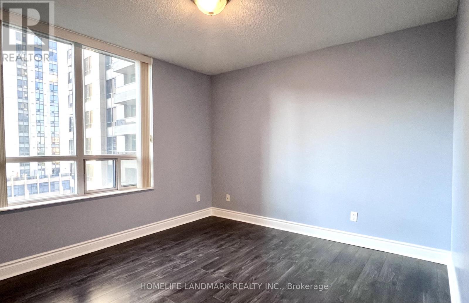 Photo 14 of 728 15 Northtown Way, Toronto ON