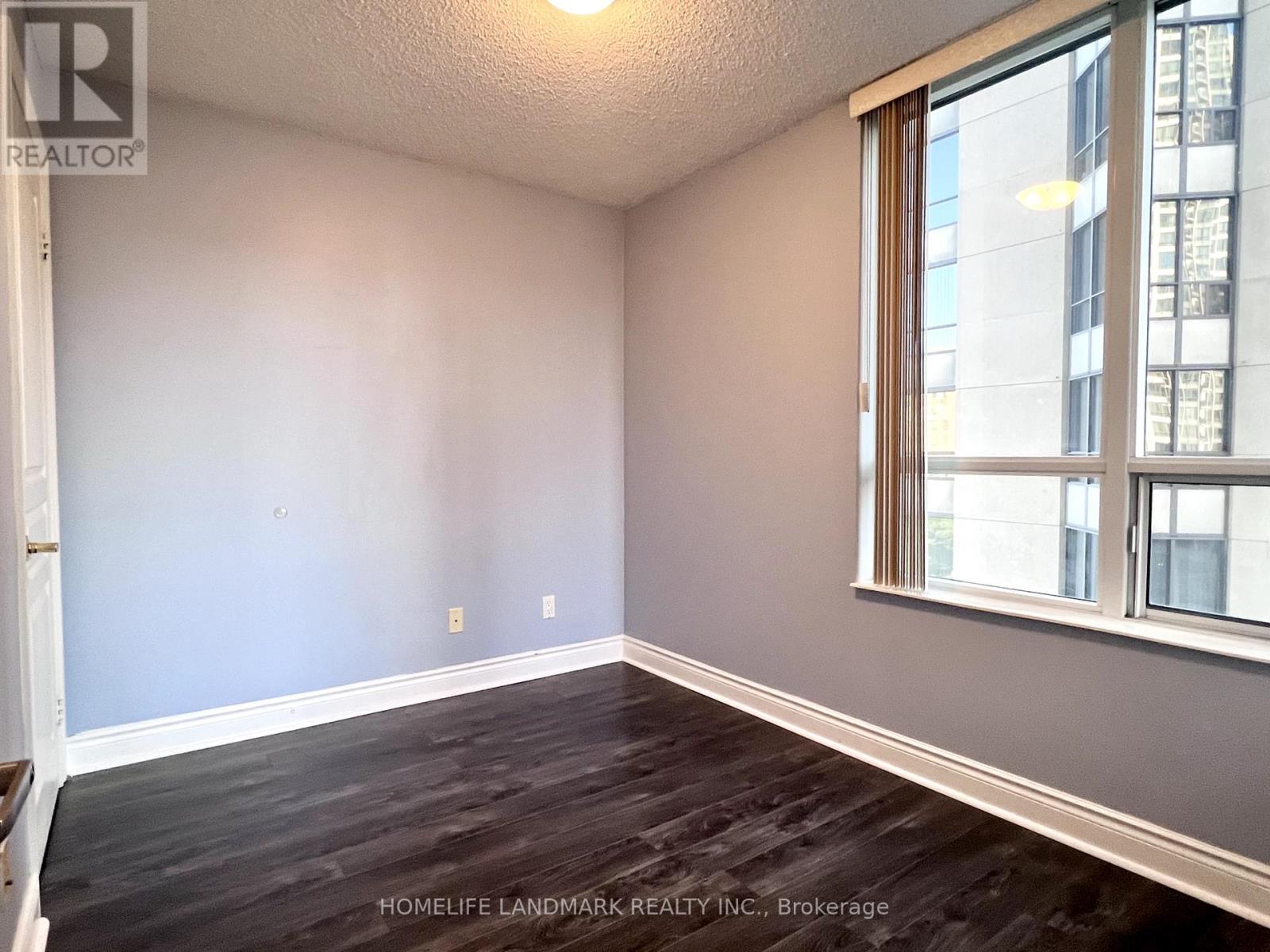 Photo 17 of 728 15 Northtown Way, Toronto ON