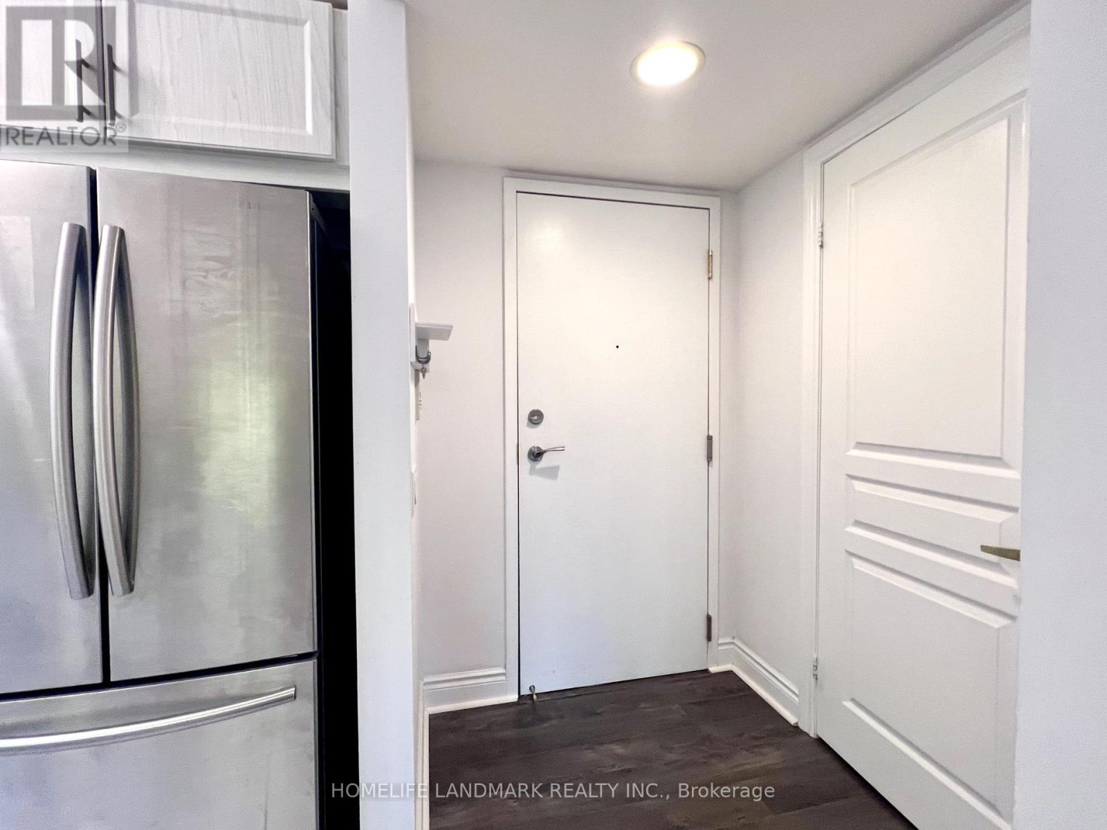 Photo 5 of 728 15 Northtown Way, Toronto ON