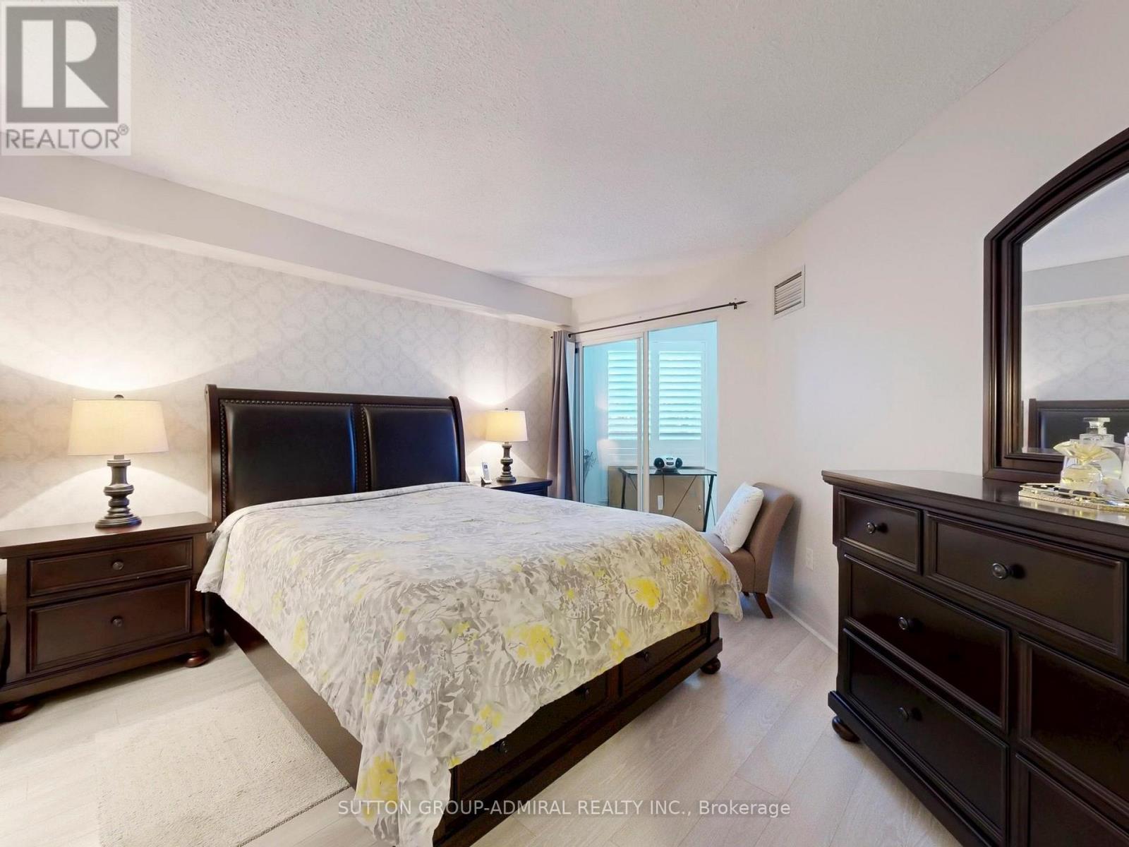 Photo 19 of 217 712 Rossland Road, Whitby ON