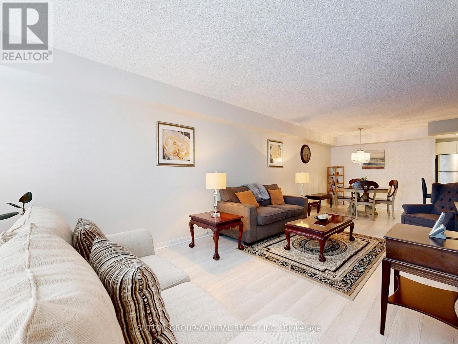 Photo 8 of 217 712 Rossland Road, Whitby ON