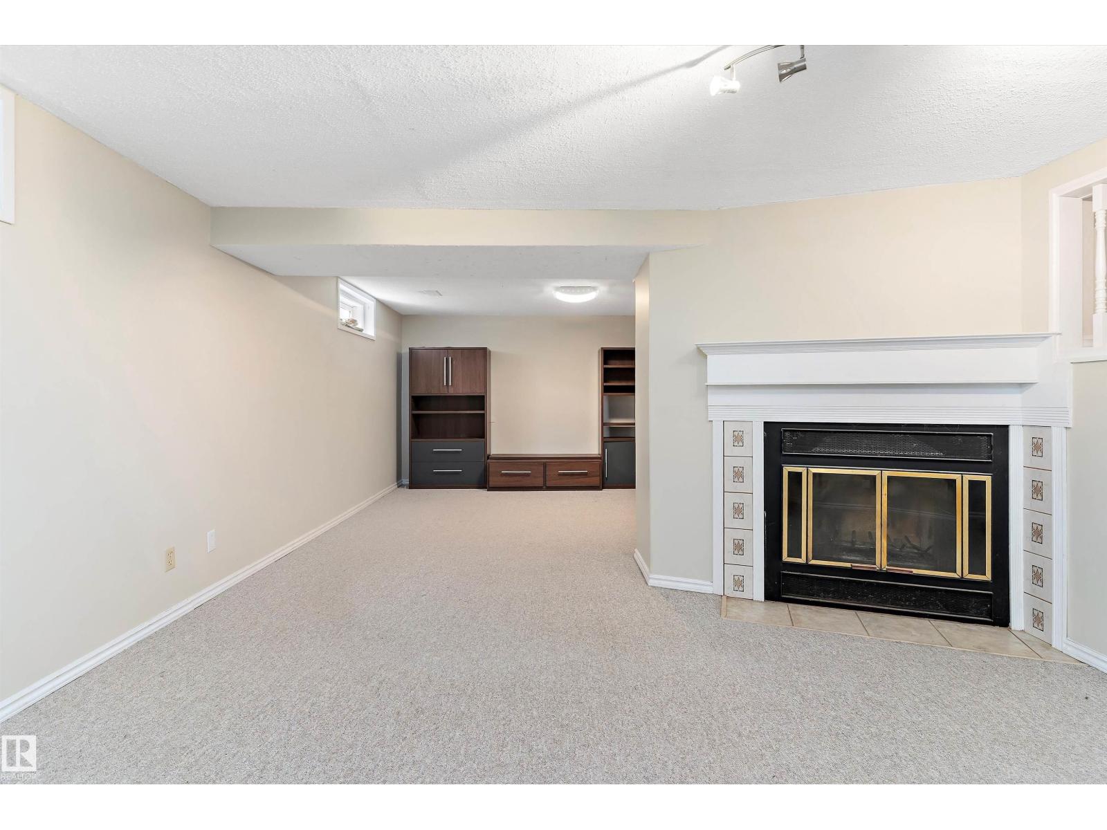 Photo 23 of 7216 33 Av Nw Nw, Edmonton AB