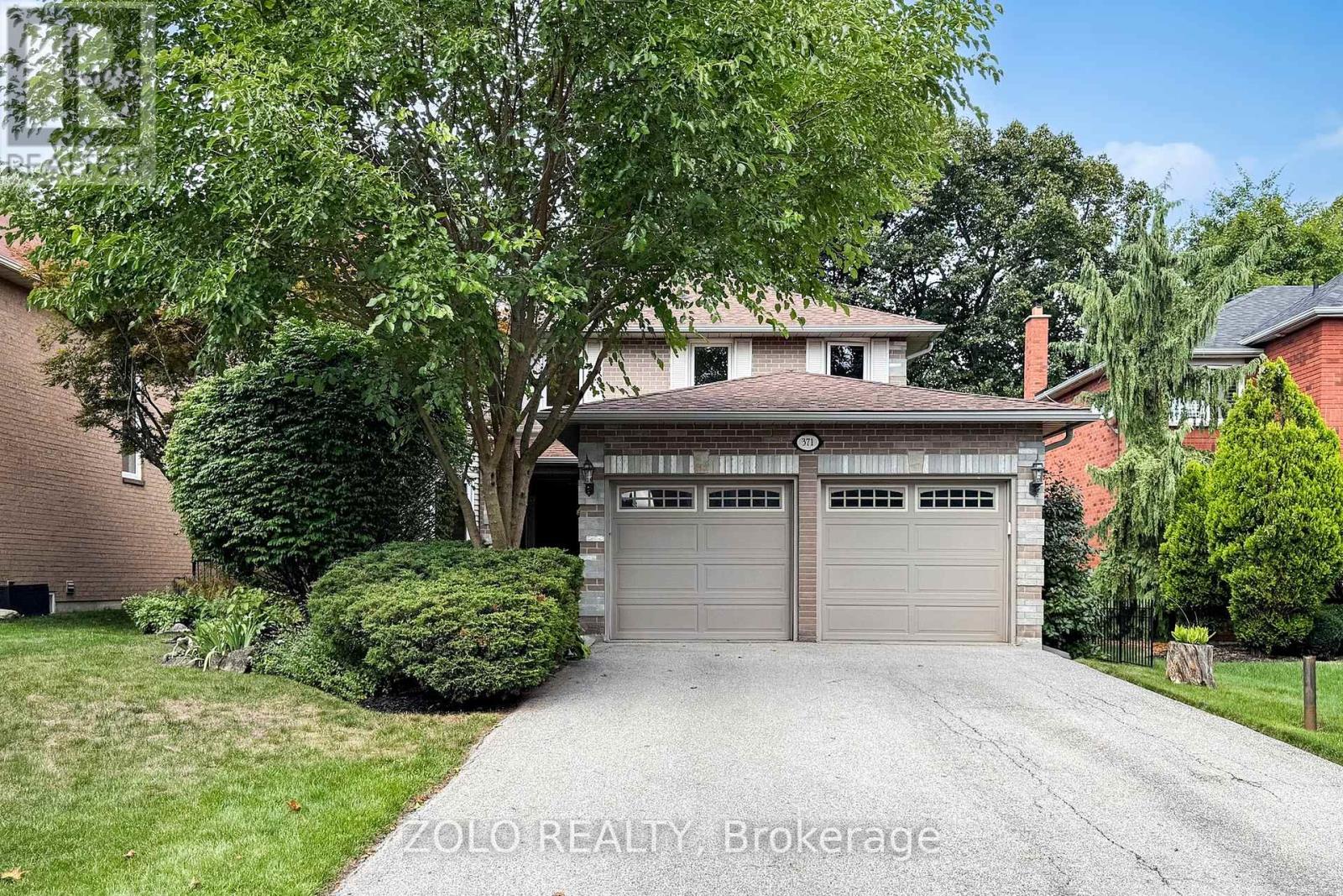 Photo 1 of 371 Binns Avenue, Newmarket ON