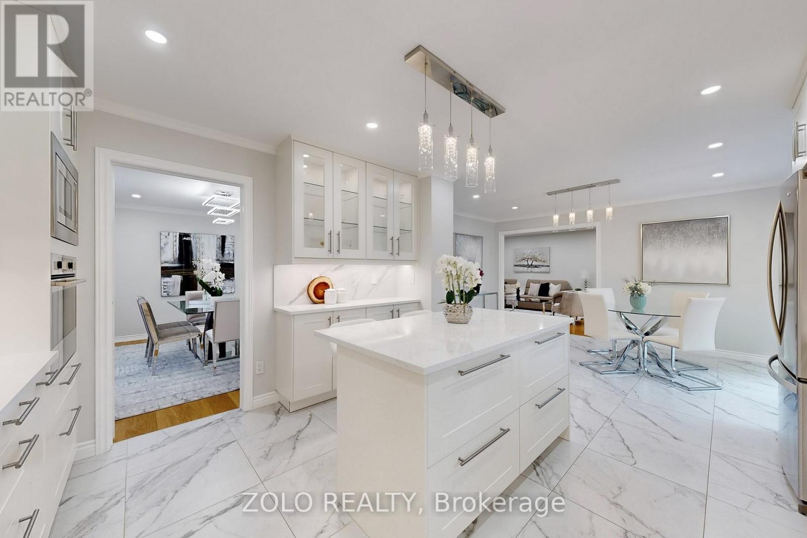 Photo 12 of 371 Binns Avenue, Newmarket ON