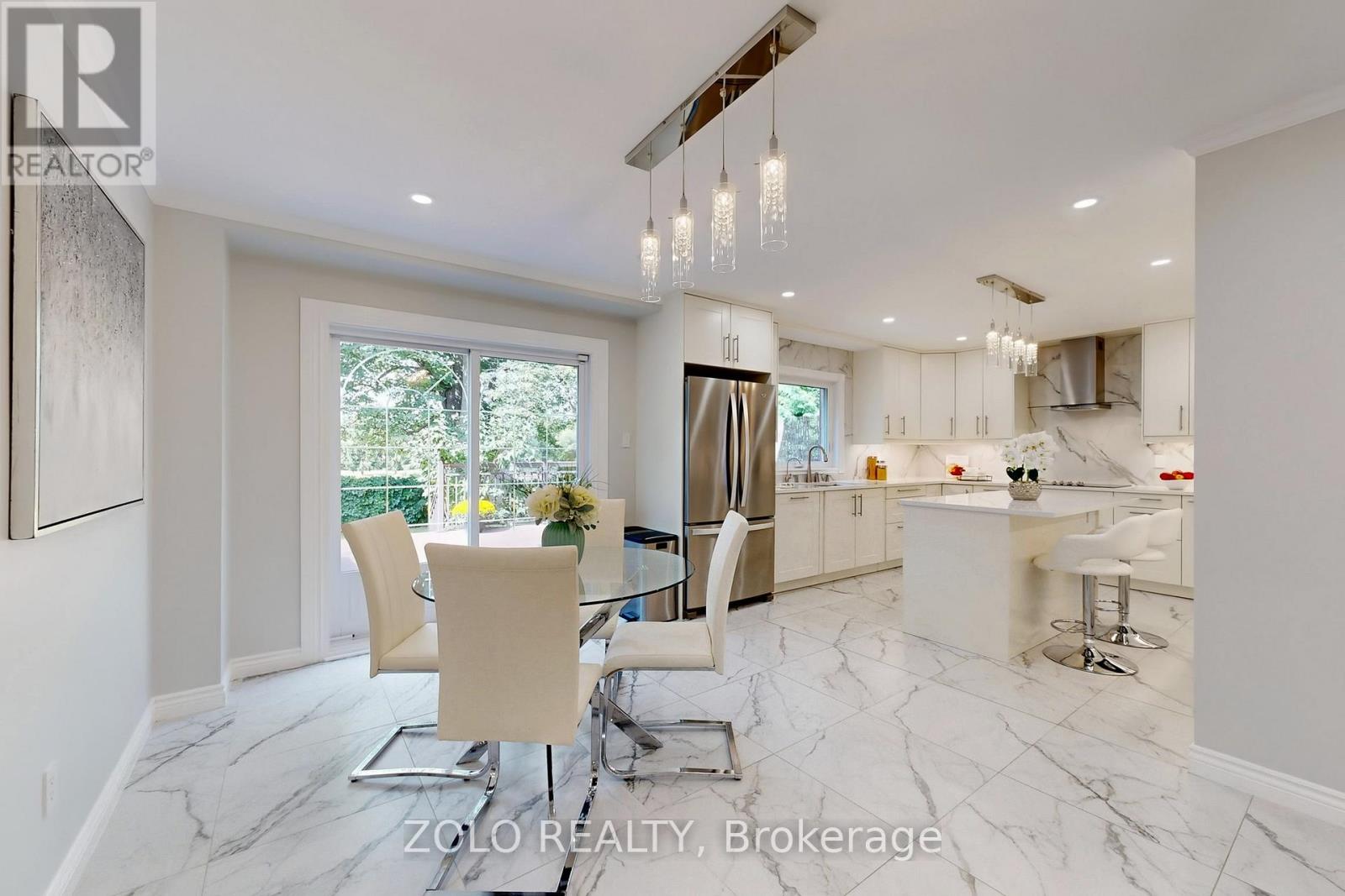 Photo 14 of 371 Binns Avenue, Newmarket ON