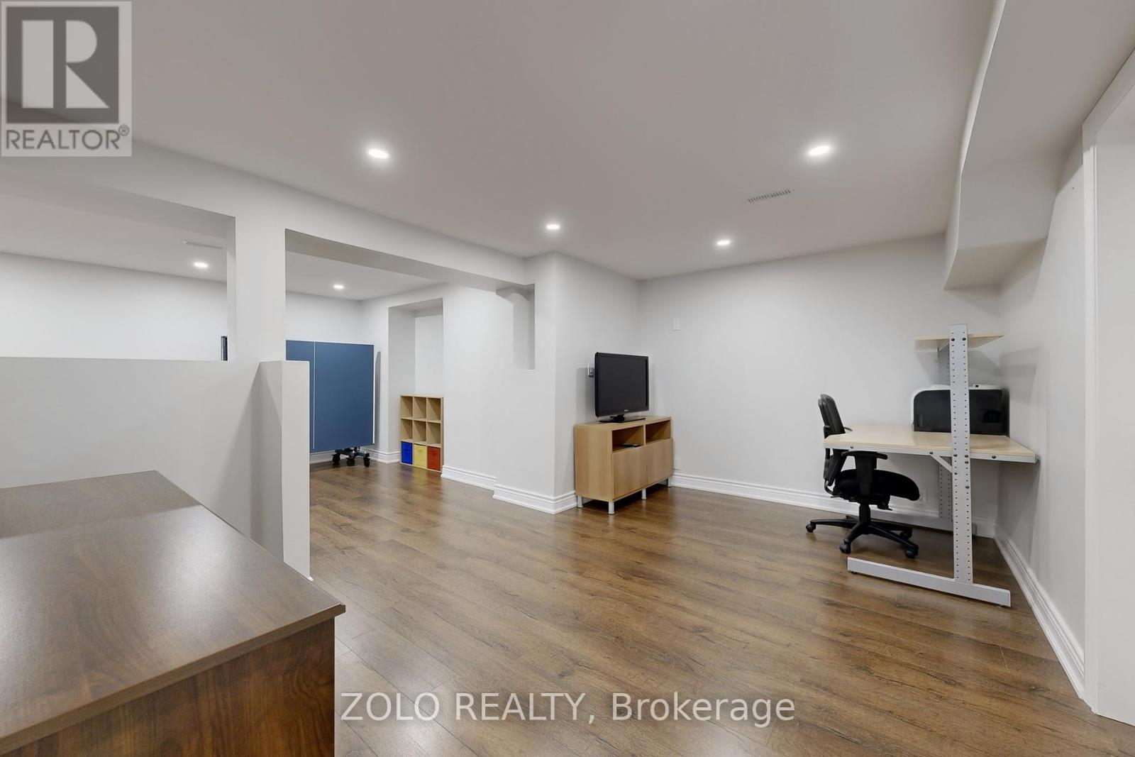 Photo 34 of 371 Binns Avenue, Newmarket ON