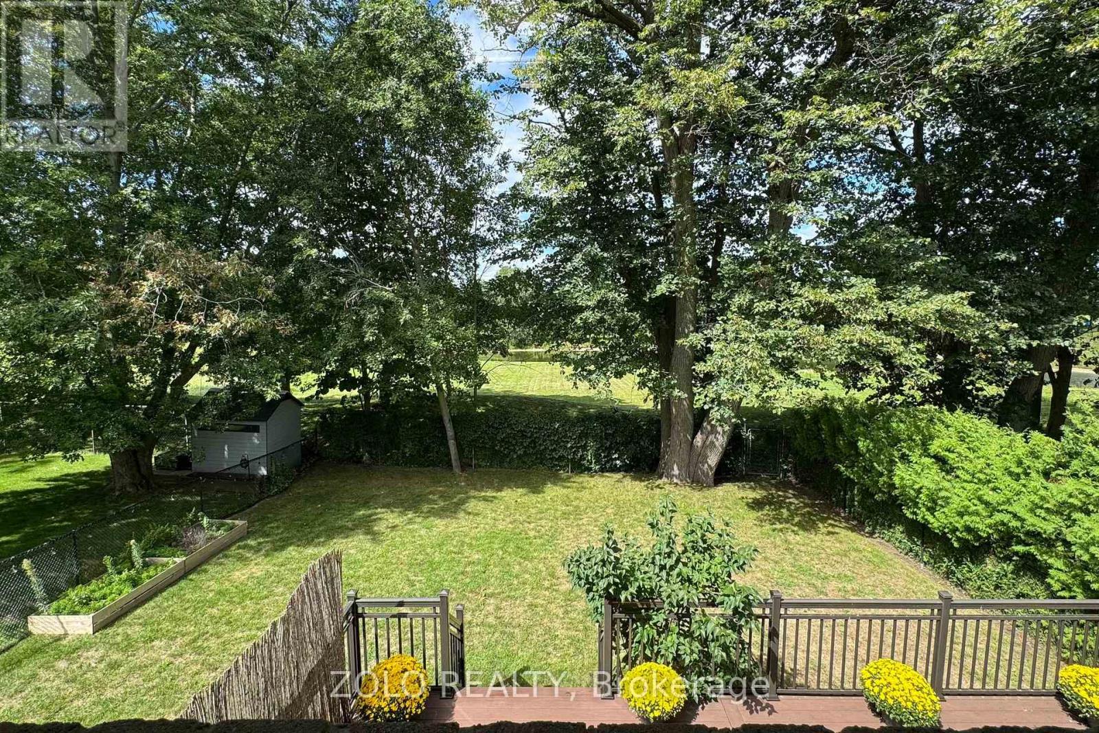 Photo 41 of 371 Binns Avenue, Newmarket ON