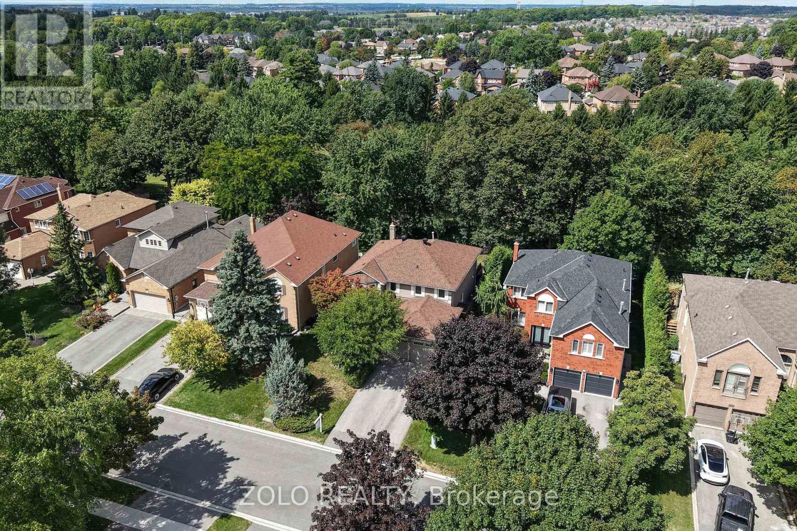 Photo 43 of 371 Binns Avenue, Newmarket ON