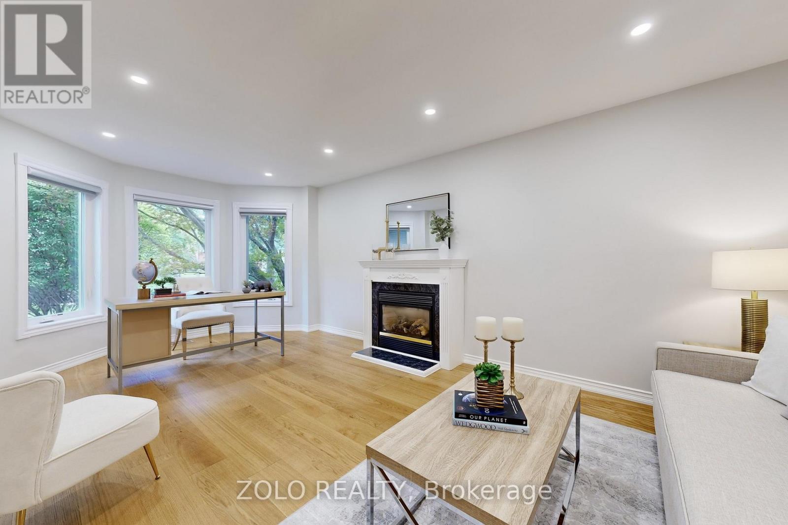 Photo 6 of 371 Binns Avenue, Newmarket ON