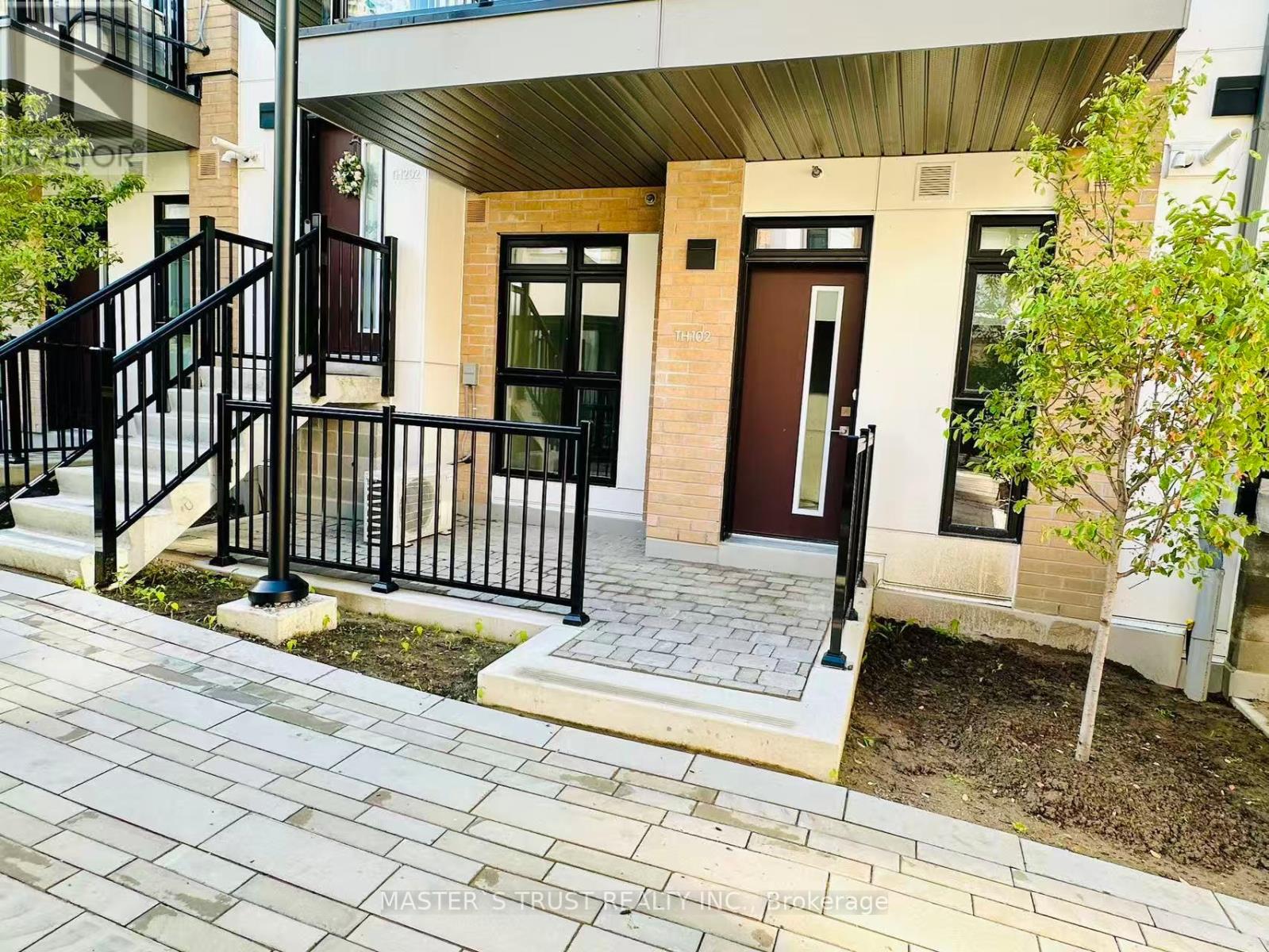 Photo 2 of 102 145 Canon Jackson Drive, Toronto ON