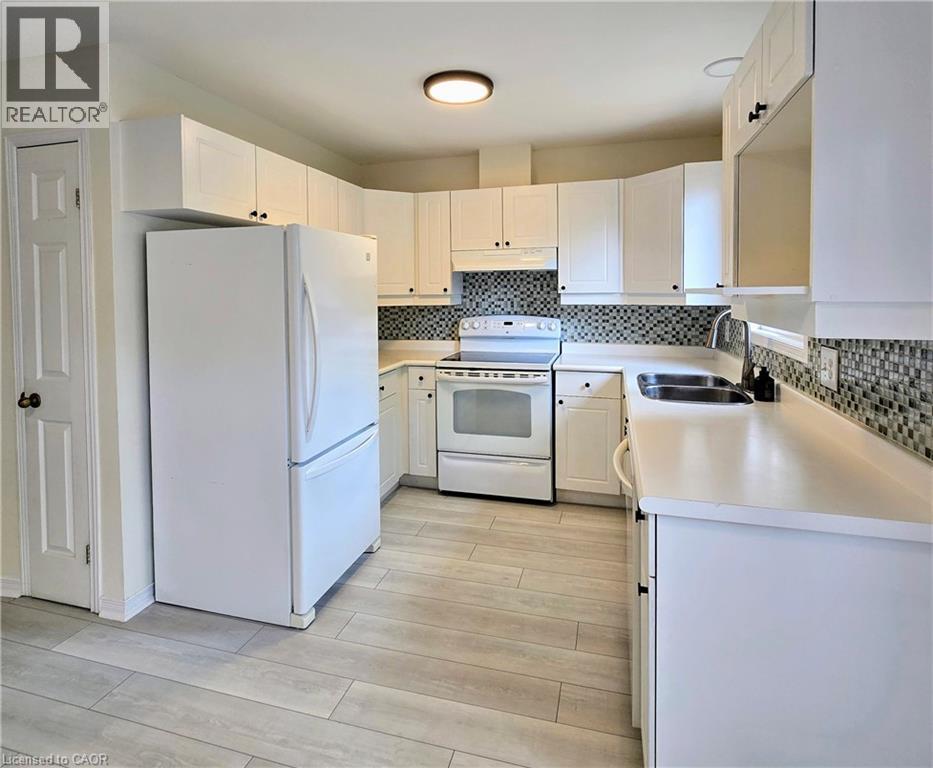 Photo 6 of 235 Saginaw Parkway Unit 73, Cambridge ON