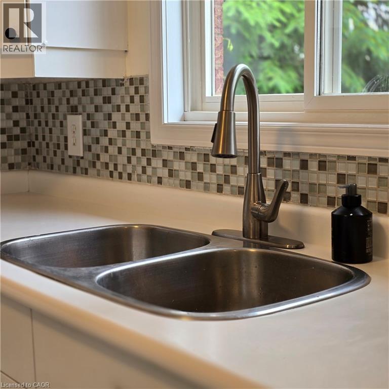 Photo 8 of 235 Saginaw Parkway Unit 73, Cambridge ON