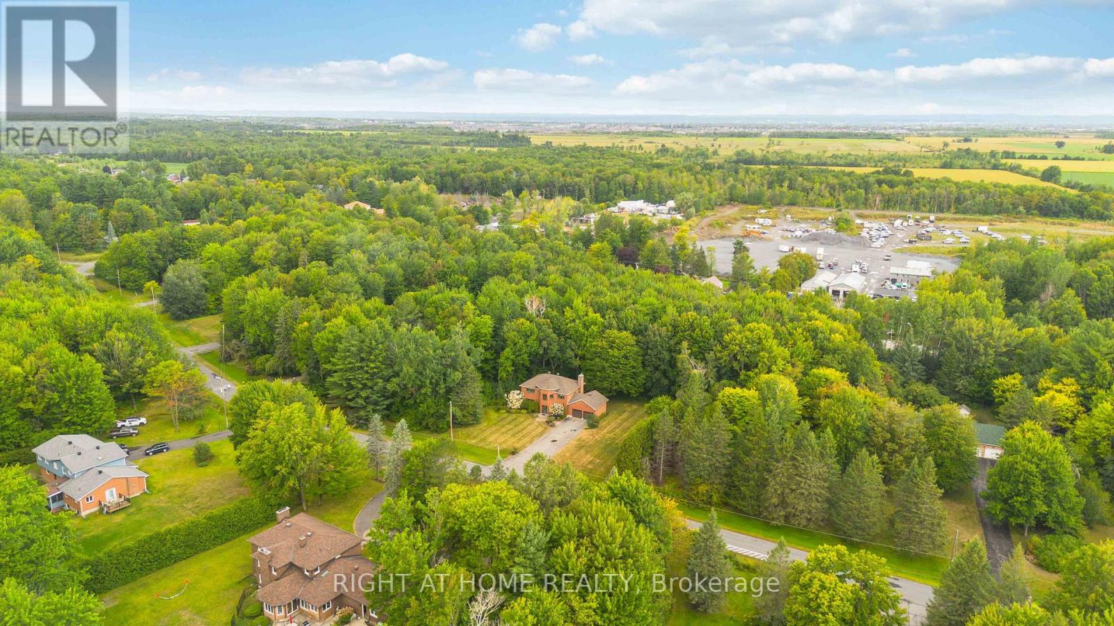 Photo 31 of 730 Canary Street, Ottawa ON