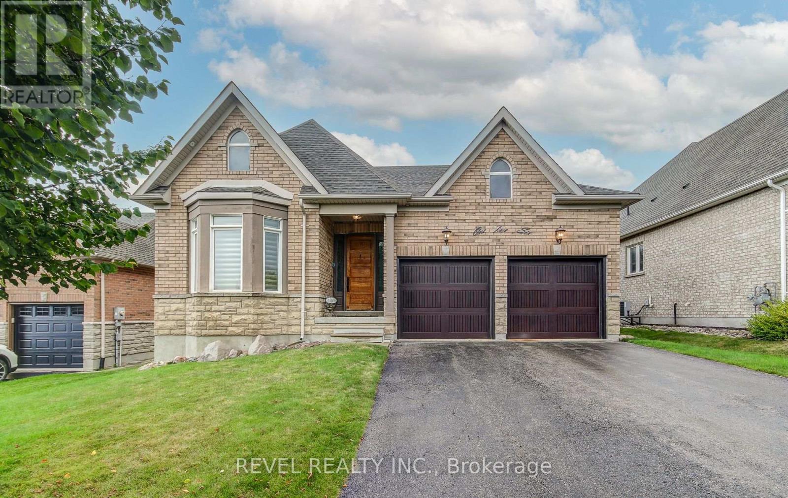 Photo 1 of 29 126 Aberfoyle Mill Crescent, Puslinch ON