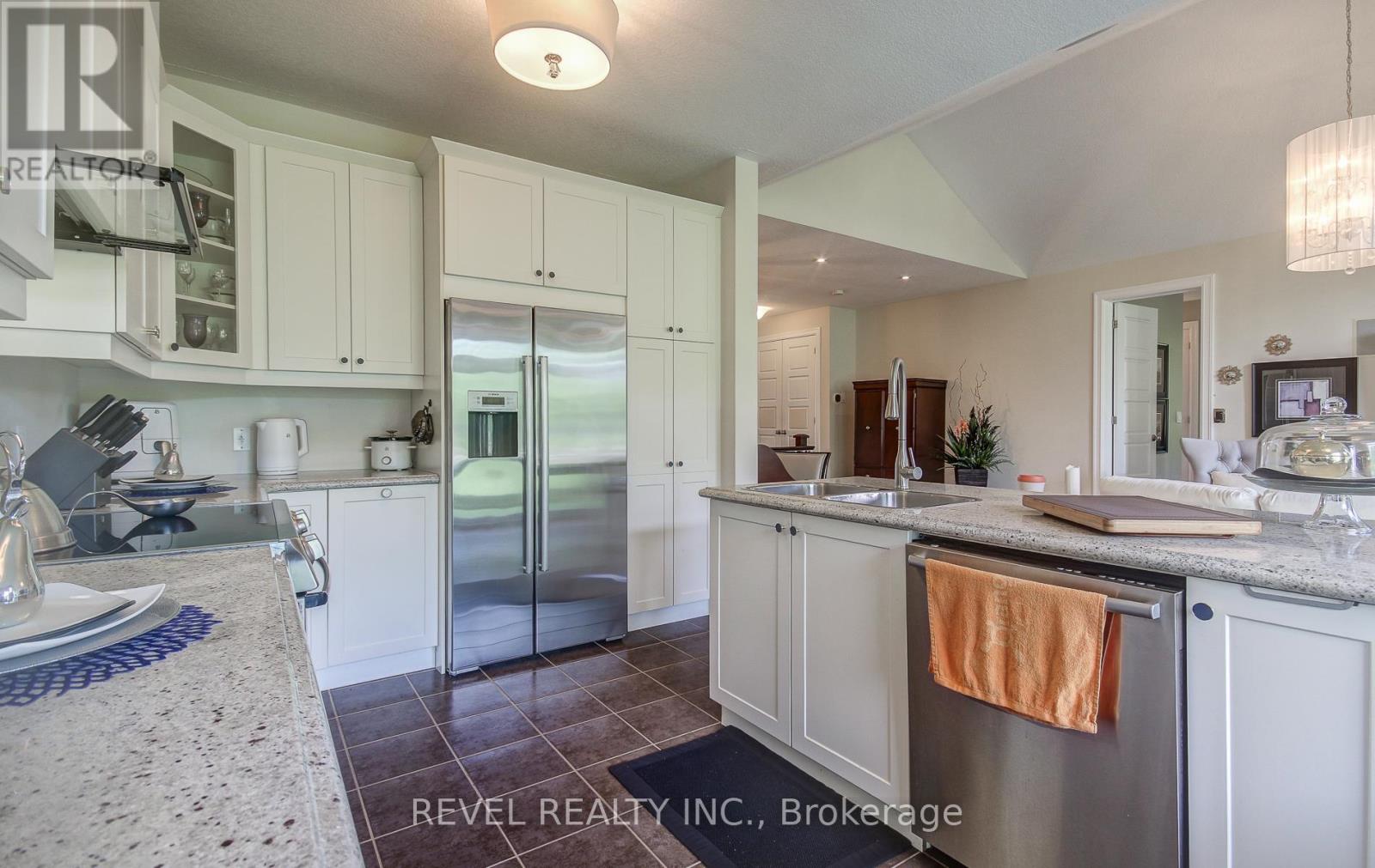 Photo 11 of 29 126 Aberfoyle Mill Crescent, Puslinch ON