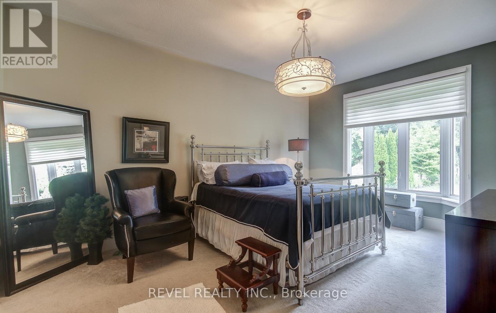 Photo 19 of 29 126 Aberfoyle Mill Crescent, Puslinch ON