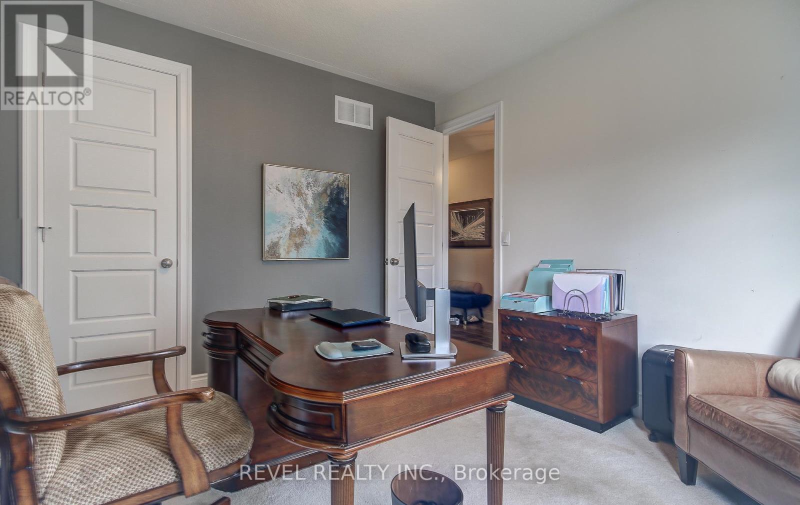 Photo 7 of 29 126 Aberfoyle Mill Crescent, Puslinch ON