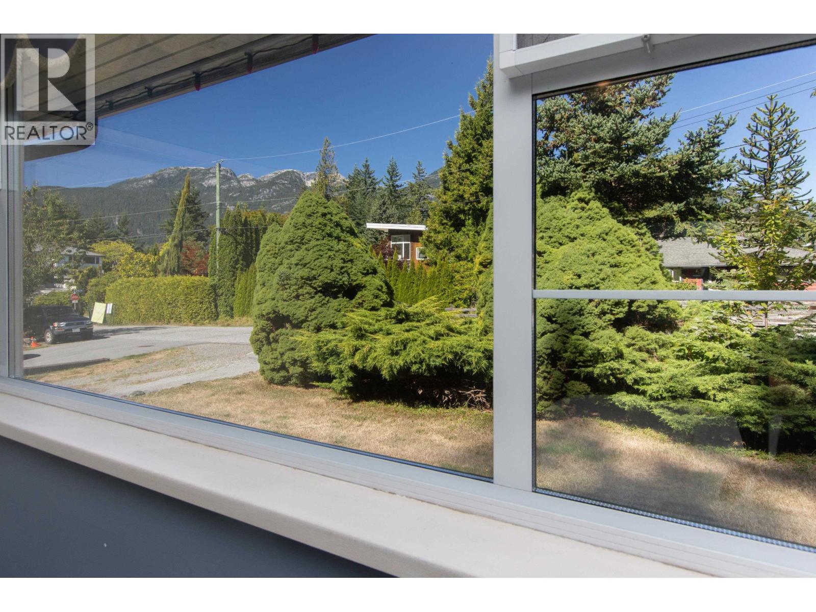 38258 NORTHRIDGE DRIVE, Squamish