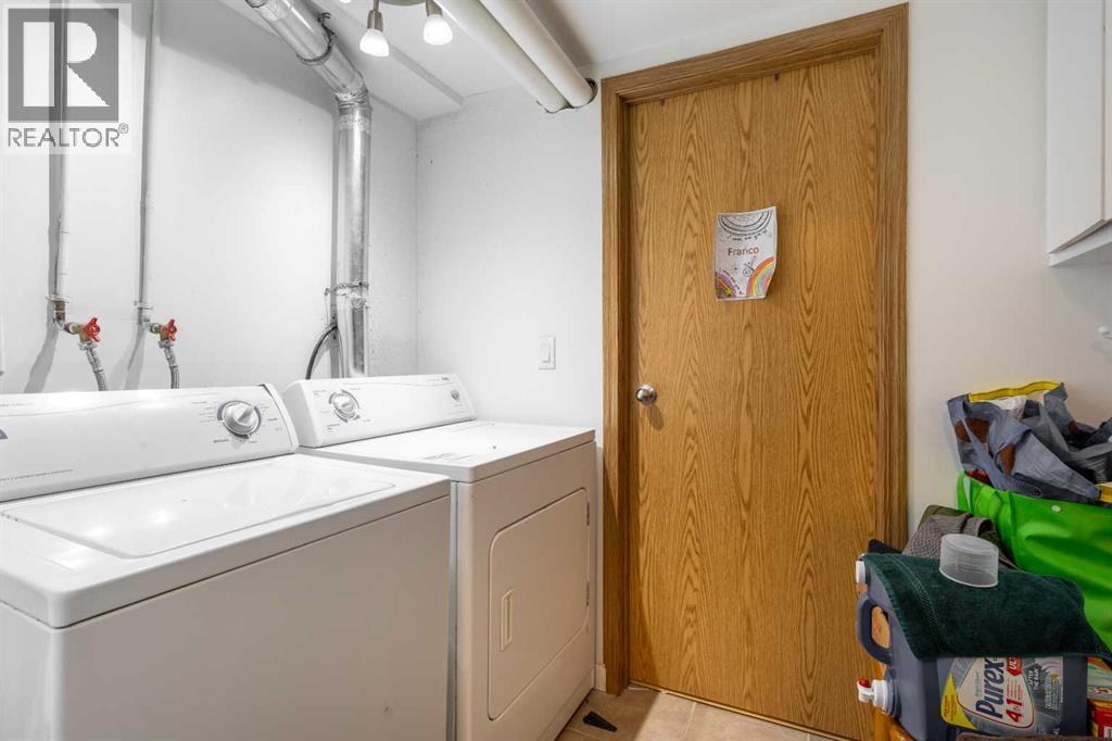 Photo 36 of 703 130 Avenue Sw, Calgary AB