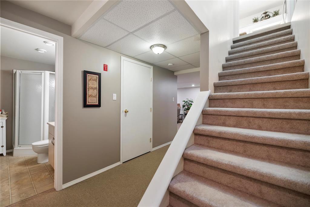 Photo 19 of 2 351 Loewen Boulevard, Steinbach MB