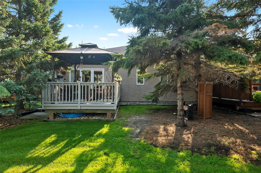 Photo 35 of 2 351 Loewen Boulevard, Steinbach MB