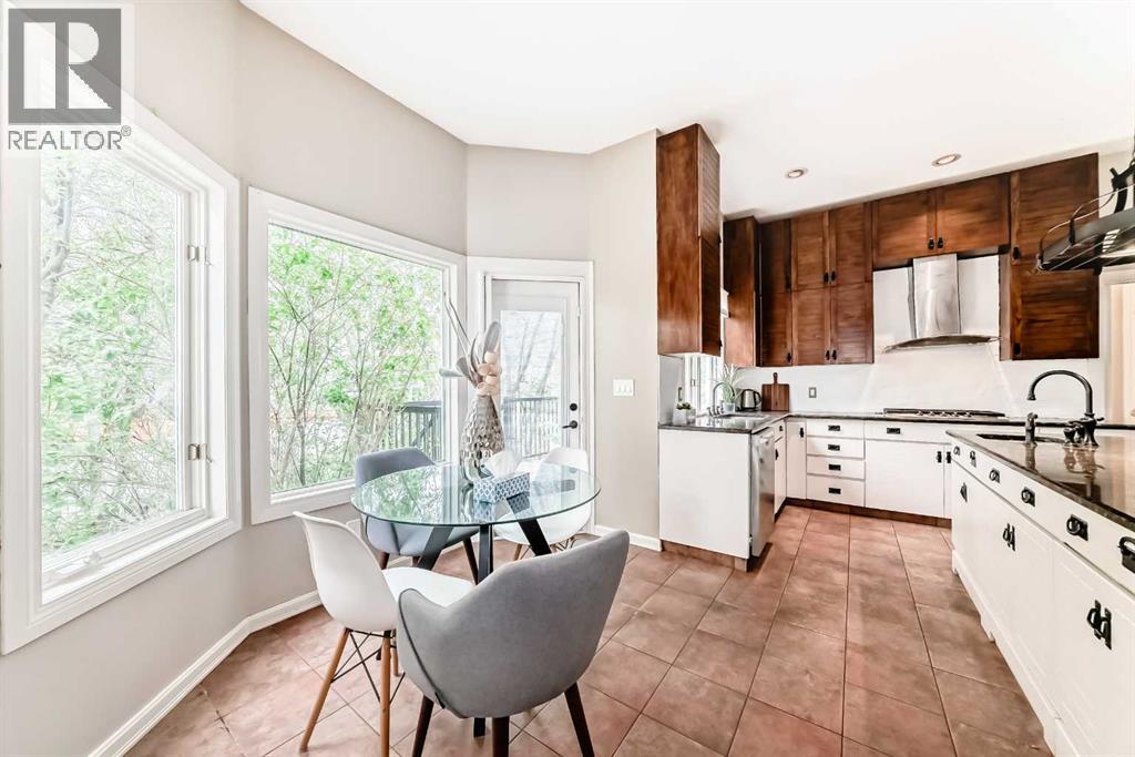 Photo 14 of 145 Straddock Terrace Sw, Calgary AB