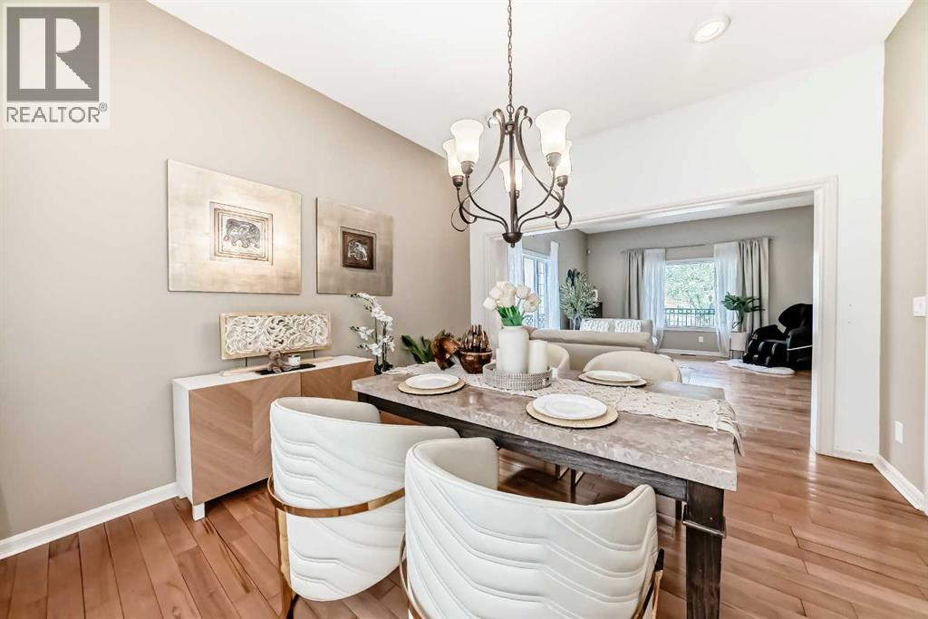 Photo 20 of 145 Straddock Terrace Sw, Calgary AB