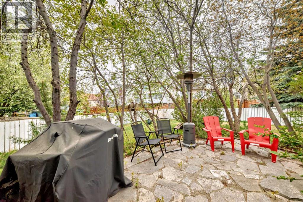 Photo 43 of 145 Straddock Terrace Sw, Calgary AB