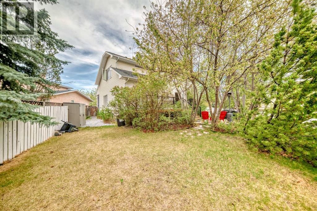 Photo 45 of 145 Straddock Terrace Sw, Calgary AB