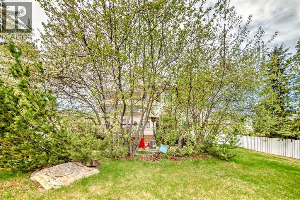 Photo 46 of 145 Straddock Terrace Sw, Calgary AB