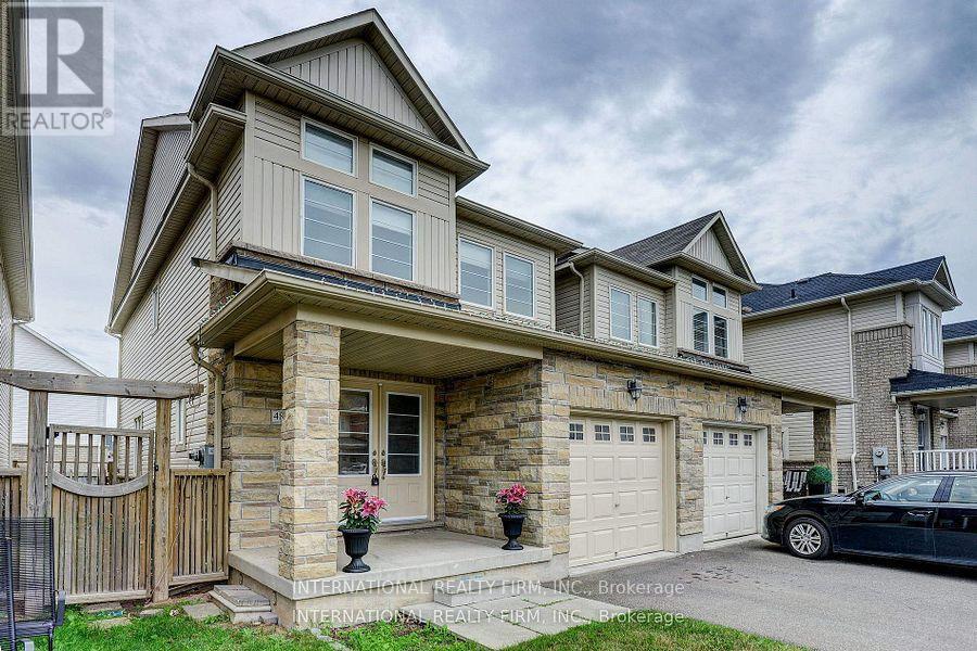 Photo 2 of 4881 Capri Crescent, Burlington ON