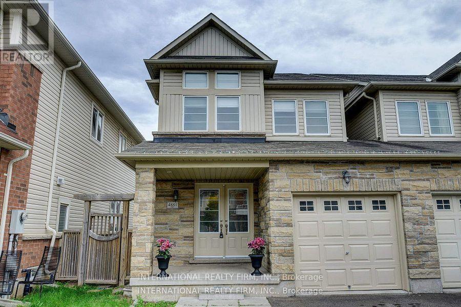 Photo 4 of 4881 Capri Crescent, Burlington ON