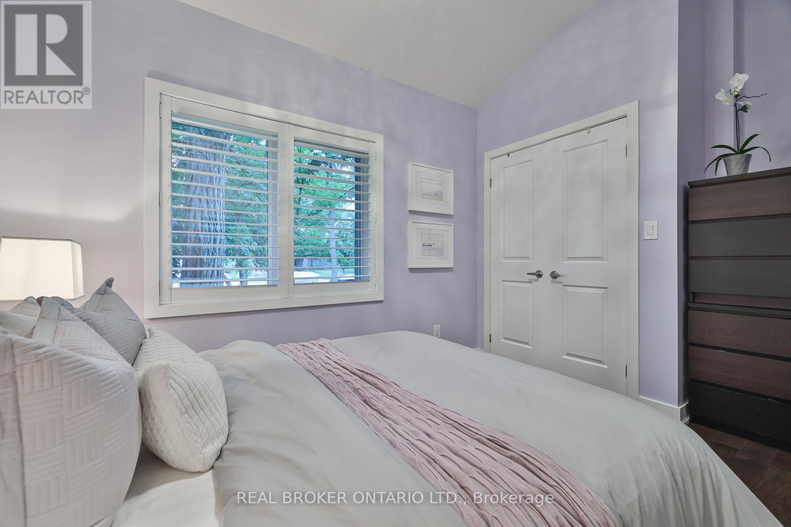 Photo 21 of 2054 Rebecca Street, Oakville ON