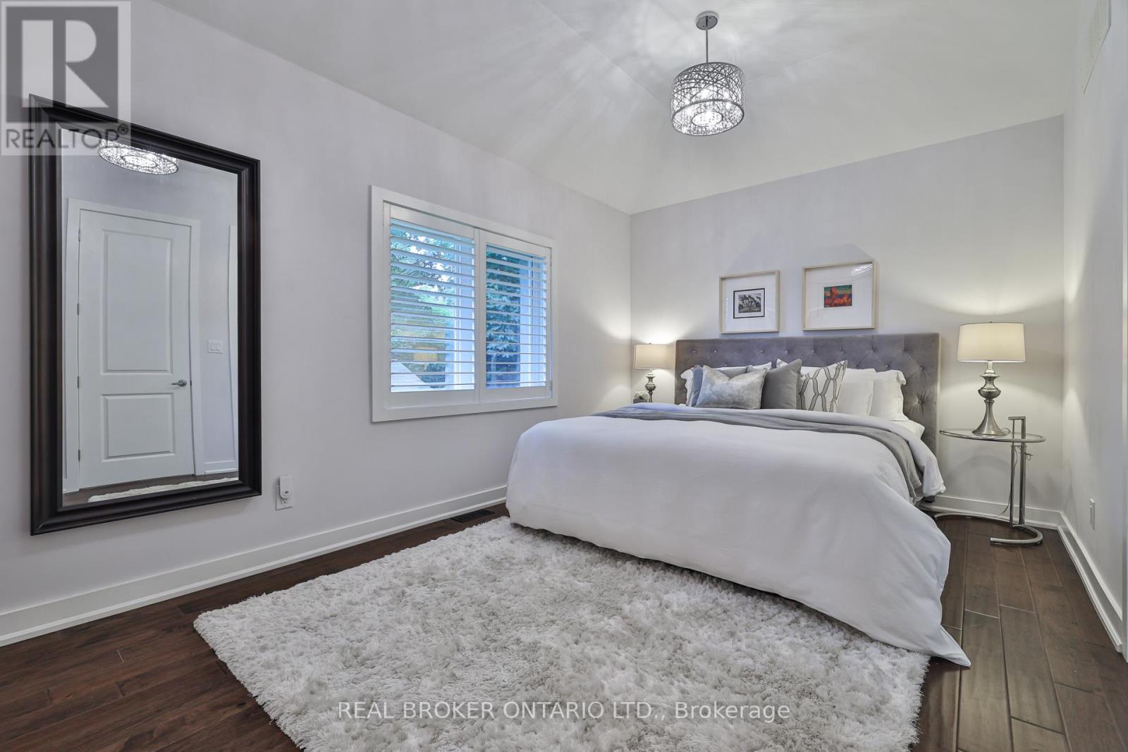 Photo 22 of 2054 Rebecca Street, Oakville ON