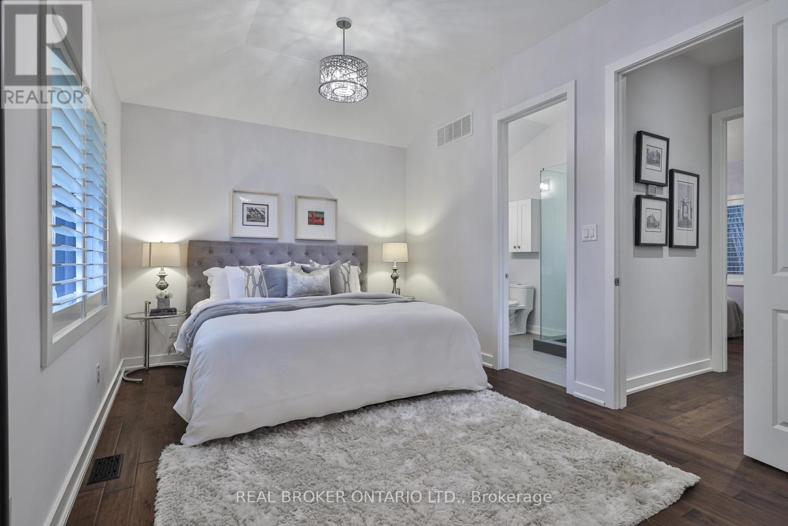 Photo 23 of 2054 Rebecca Street, Oakville ON
