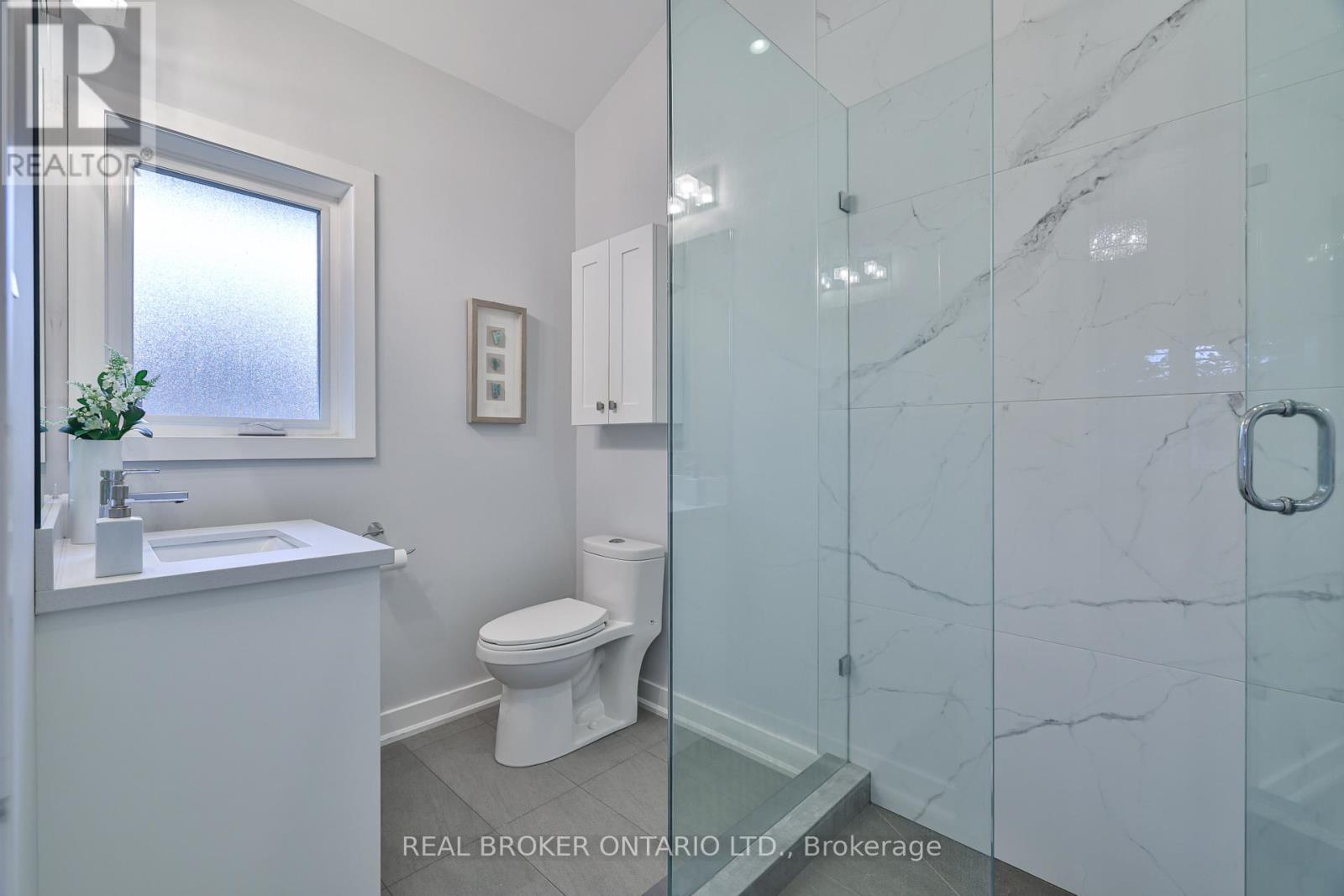 Photo 27 of 2054 Rebecca Street, Oakville ON