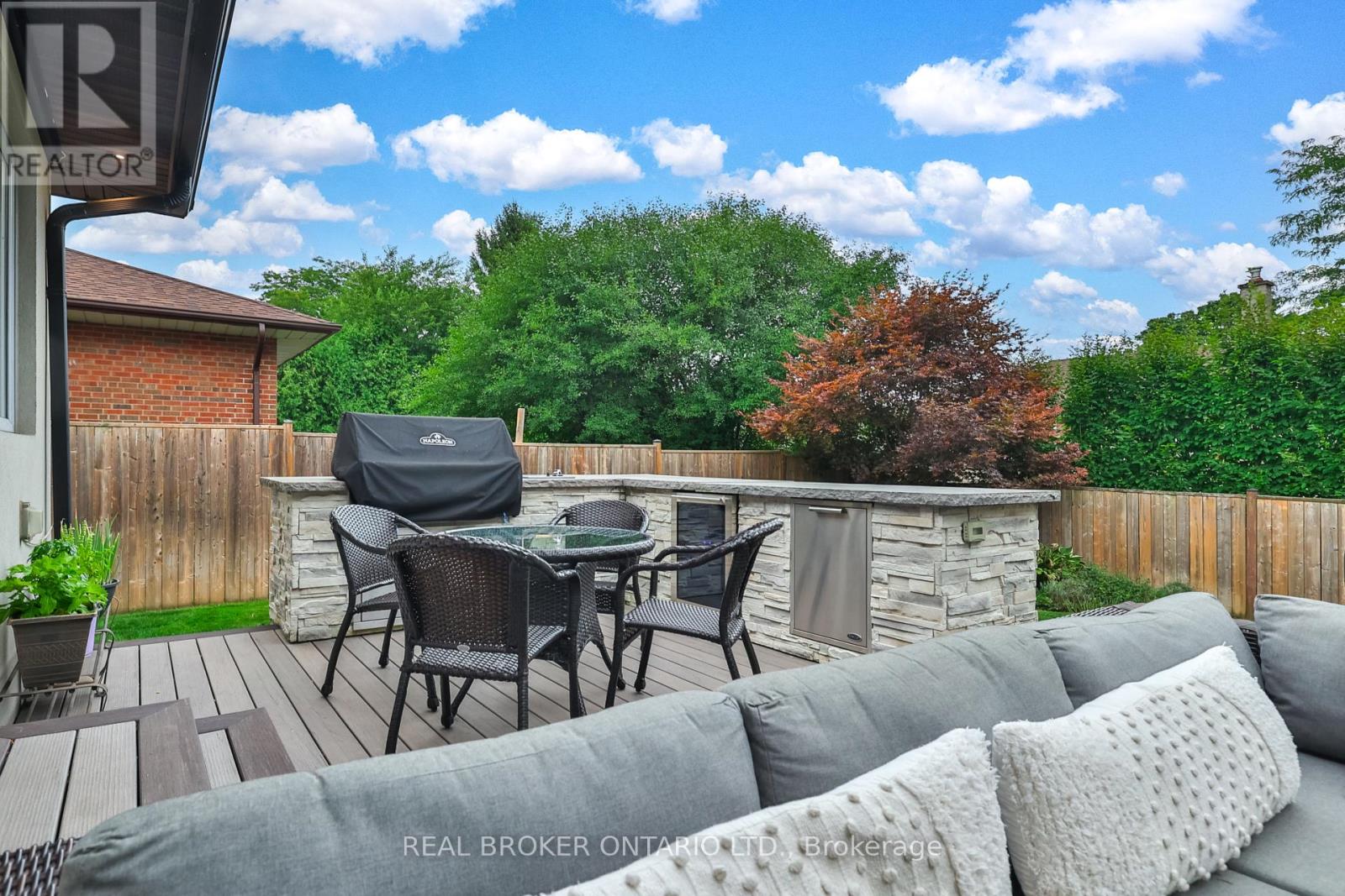 Photo 44 of 2054 Rebecca Street, Oakville ON