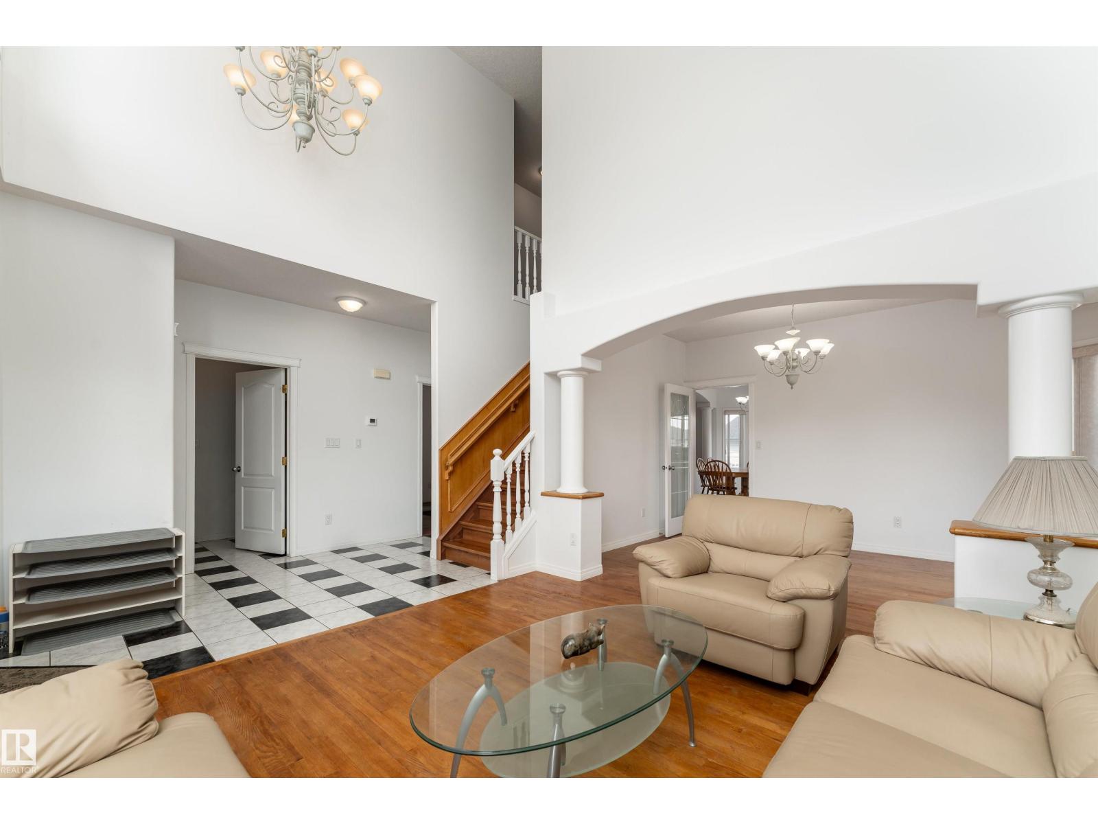 Photo 8 of 15803 91 St Nw, Edmonton AB