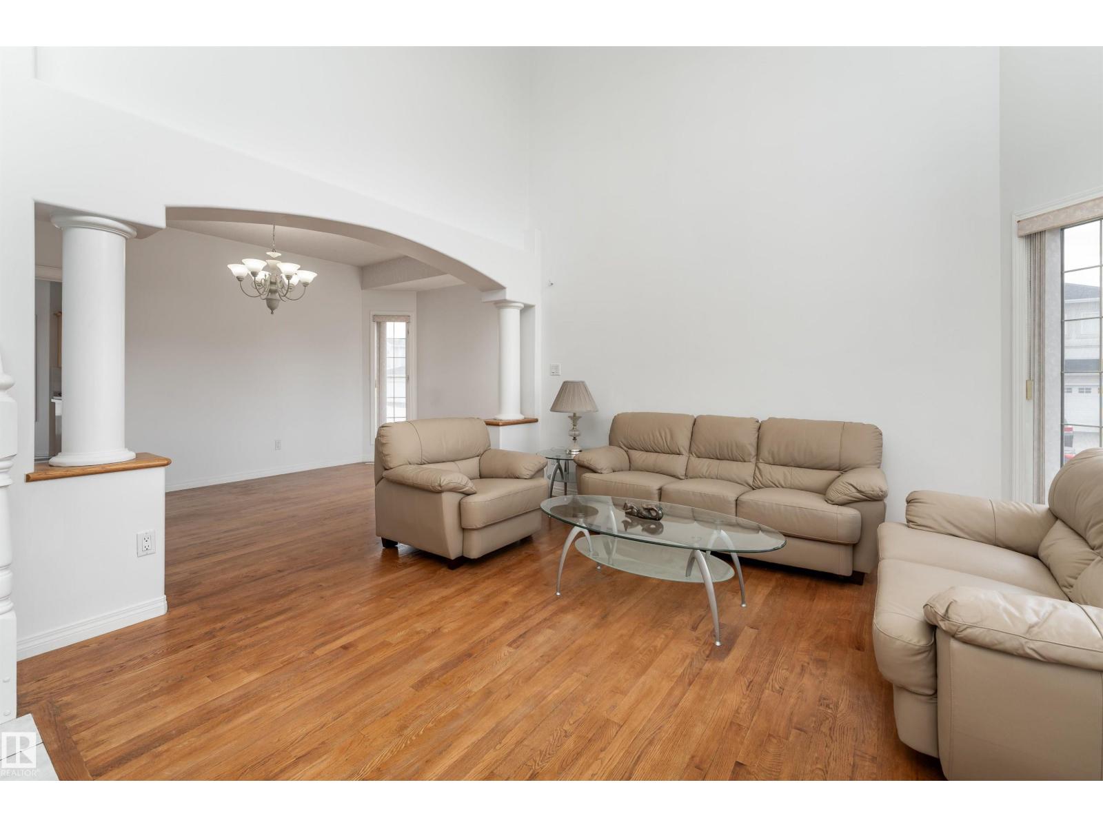 Photo 7 of 15803 91 St Nw, Edmonton AB