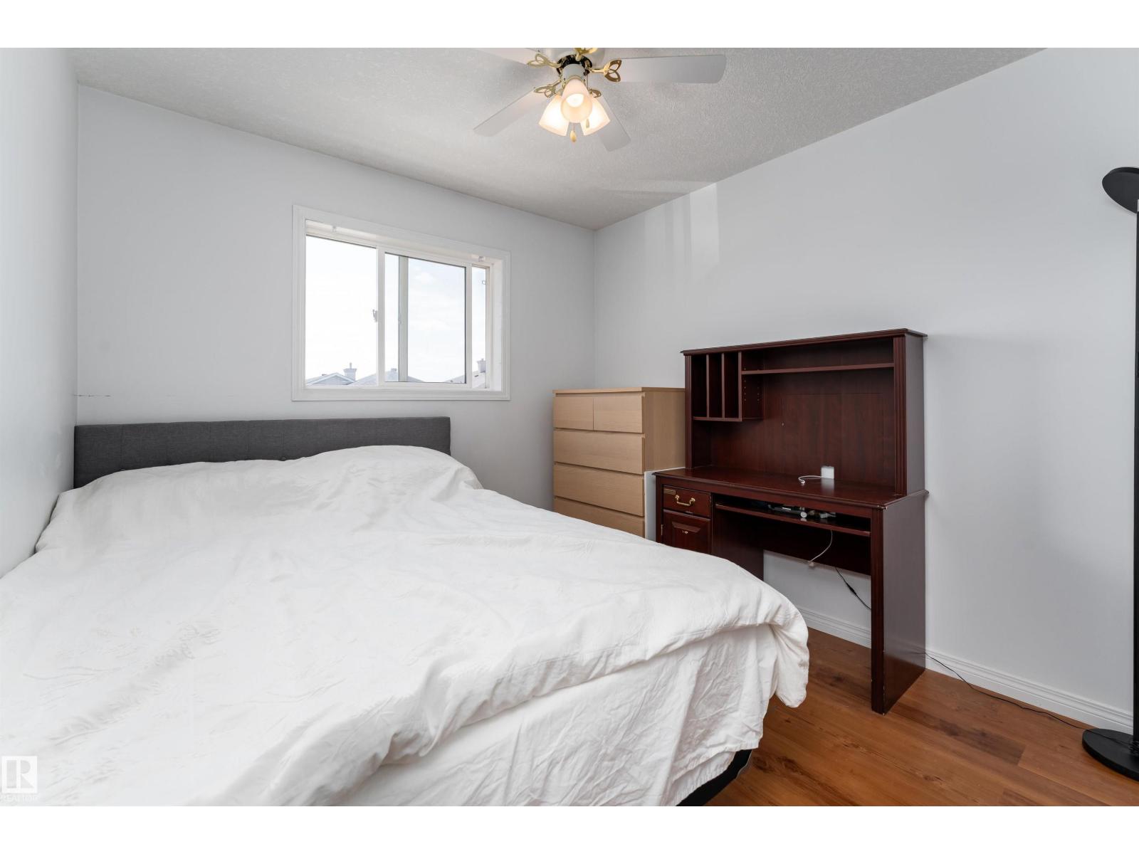 Photo 31 of 15803 91 St Nw, Edmonton AB