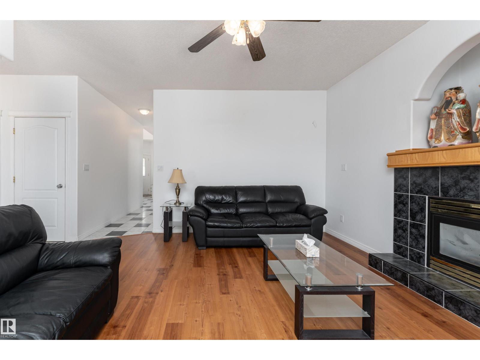 Photo 15 of 15803 91 St Nw, Edmonton AB