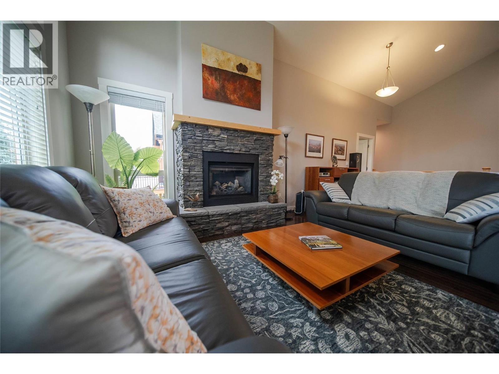 233 BOULDER  NW Creek, Cranbrook