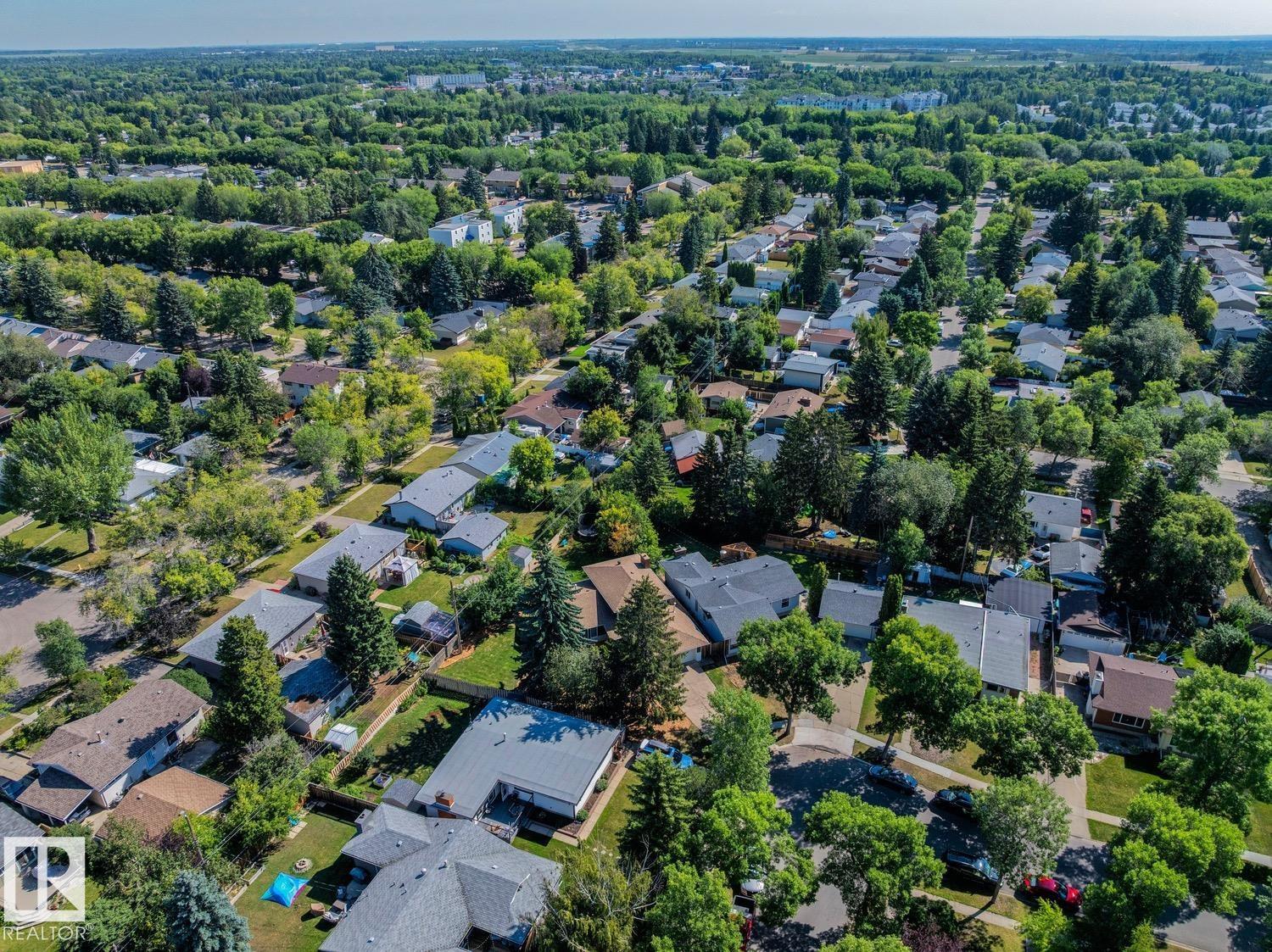 Photo 62 of 28 Greer Cr, St Albert AB
