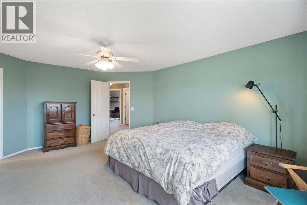 Single Family House for Sale in  Citadel Grove NW Citadel Calgary 