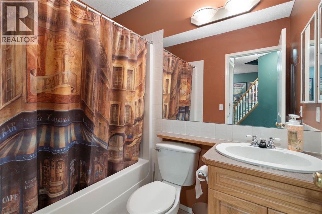 Single Family House for Sale in  Citadel Grove NW Citadel Calgary 