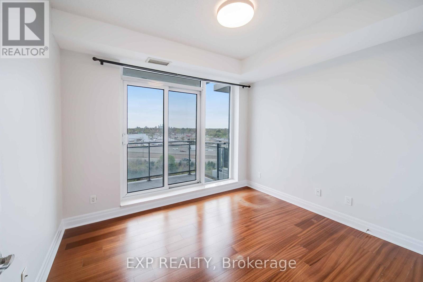 Photo 12 of 1003 2119 Lakeshore Boulevard W, Toronto ON