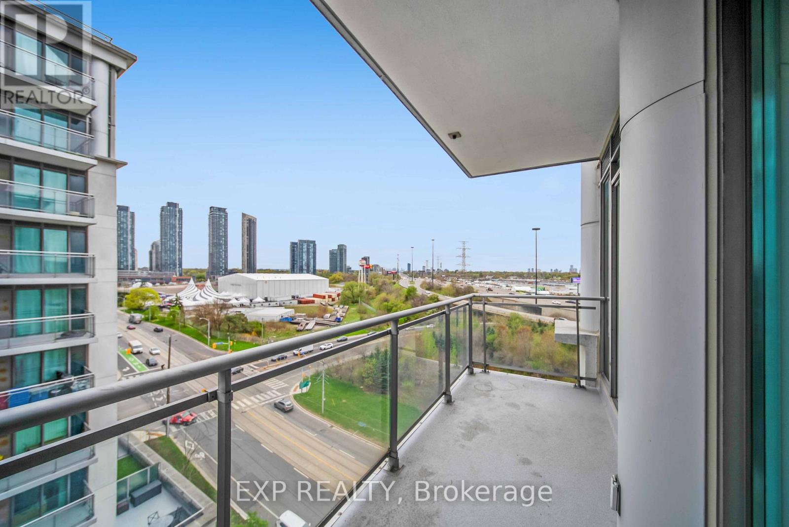 Photo 26 of 1003 2119 Lakeshore Boulevard W, Toronto ON