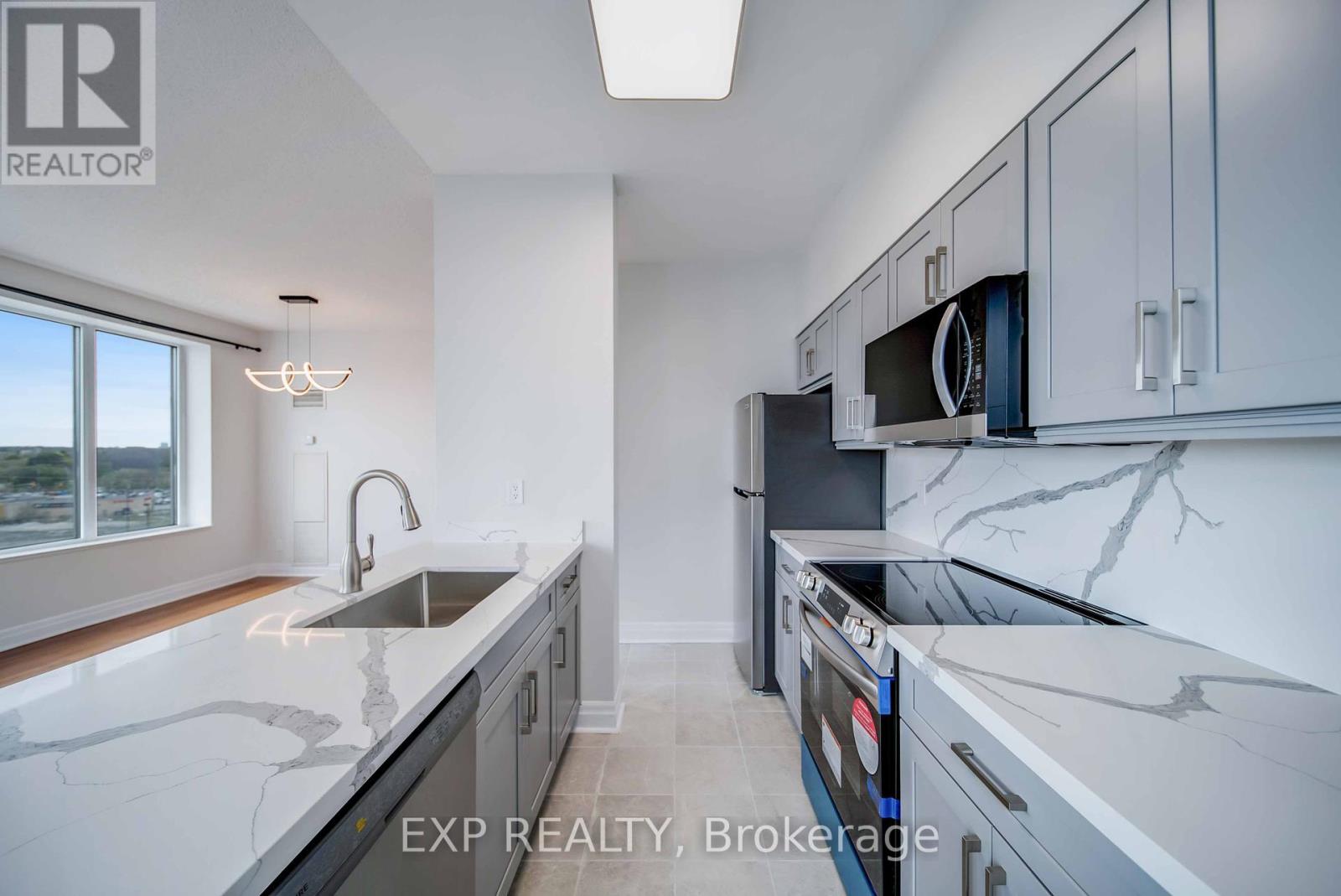 Photo 28 of 1003 2119 Lakeshore Boulevard W, Toronto ON